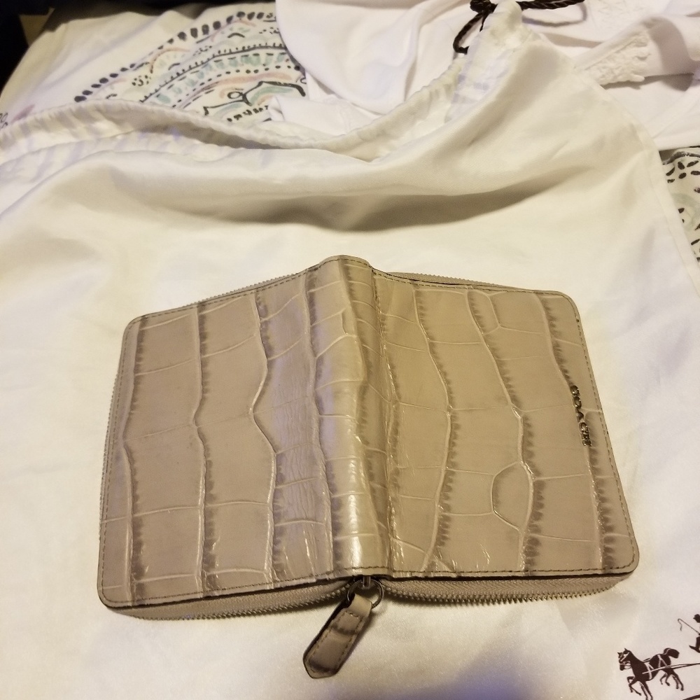 Coach Wallet - Picture 3 of 3